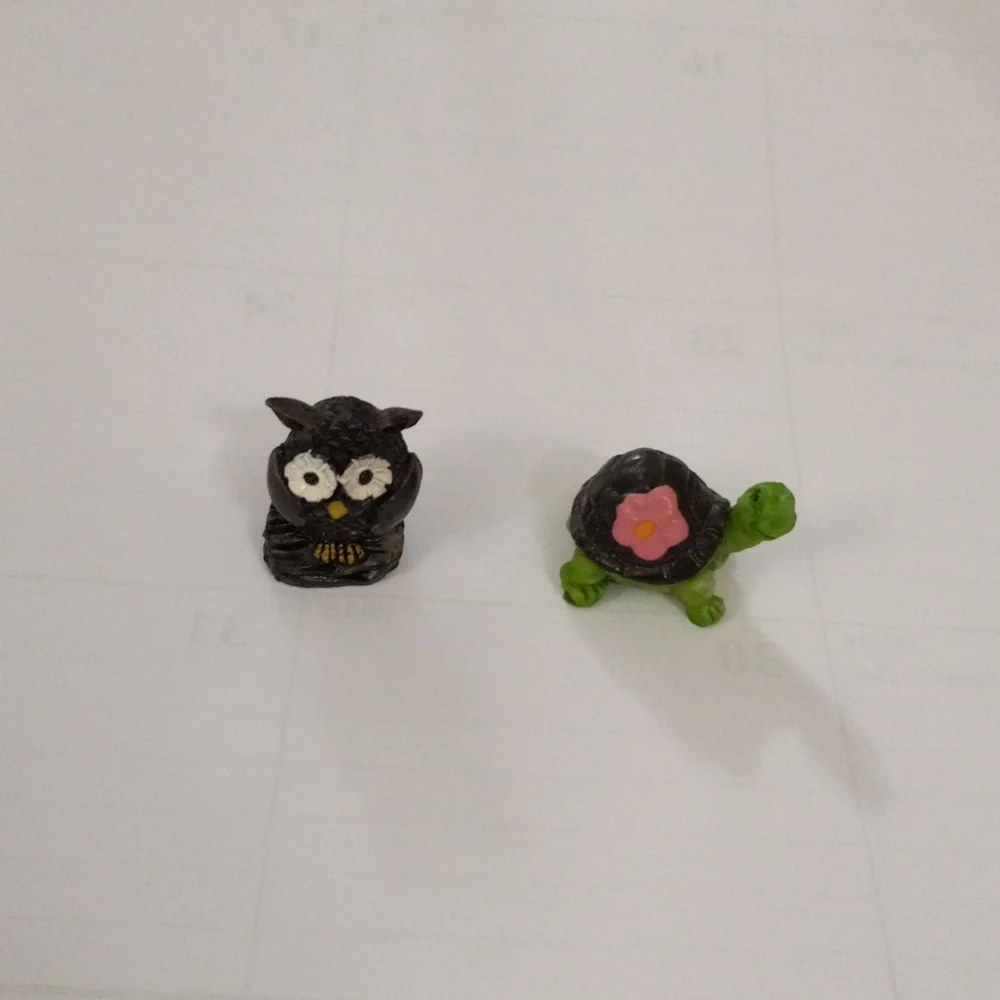 Ceramic Owl and Turtle Size approximately 1-inch